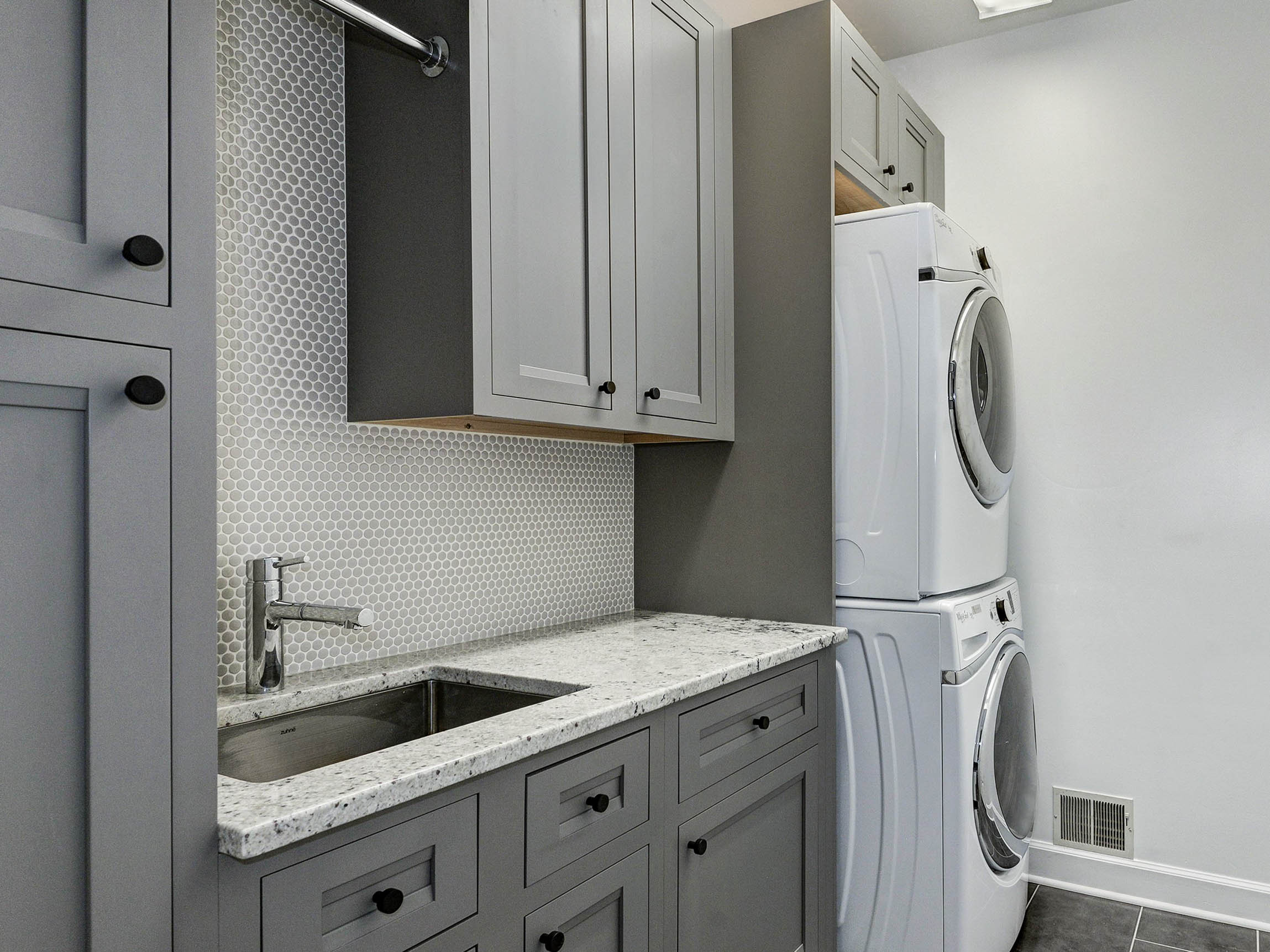 Dovetail Gray on Maple Flush Inset using Somerset Door Kitchen