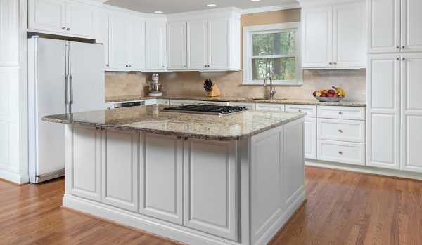Fabuwood Value Hallmark Frost