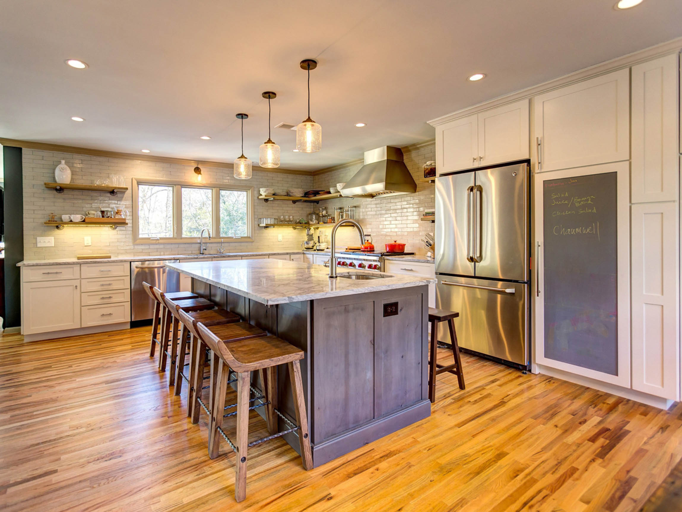 Soft White On Maple Full Overlay Using Heritage Door Kitchen